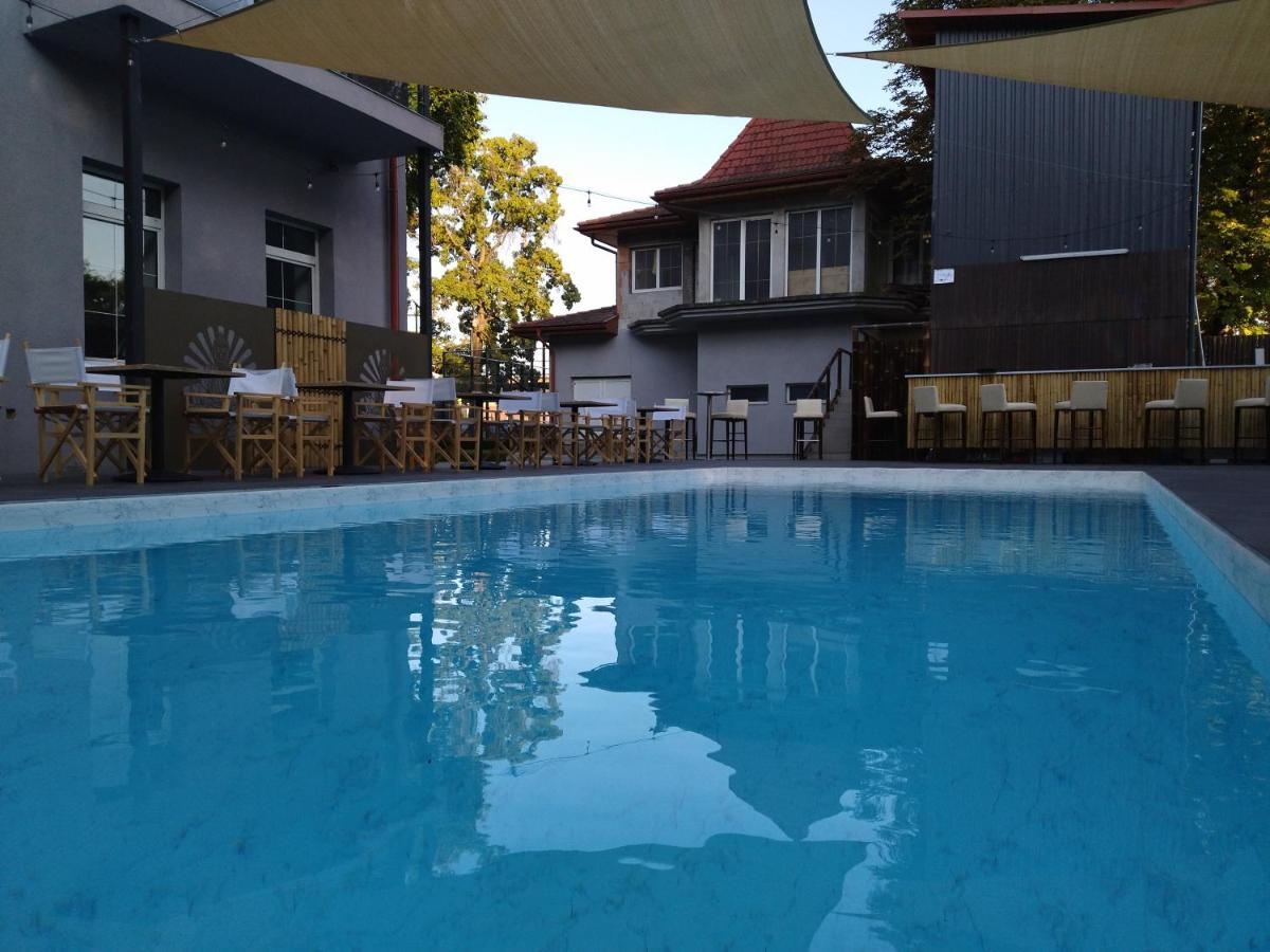The One Apartman (Adults Only) Aparthotel Siófok Exterior foto